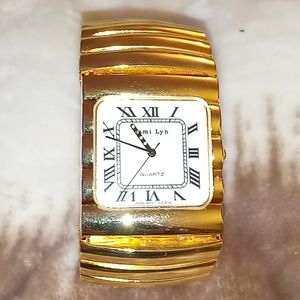 Jami Lyn Vintage Gold Stretchy watch